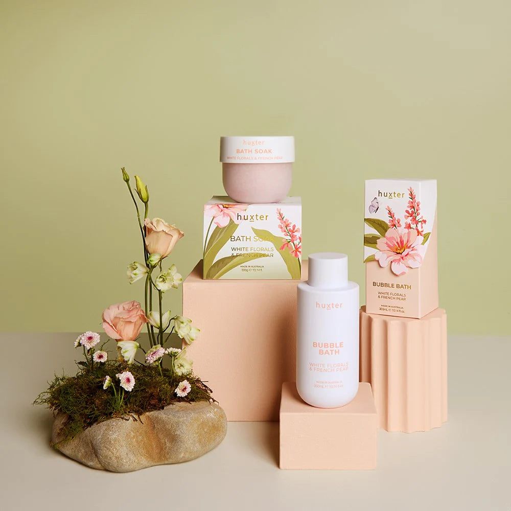 300gm Bath Soak Boxed - White Florals & French Pear