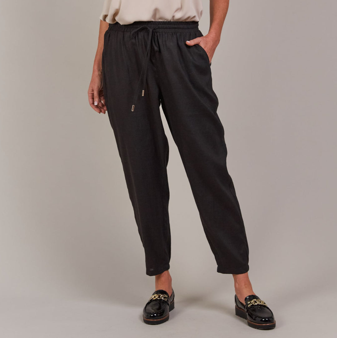 The Laax Relaxed Pant is designed for everyday ease and seasonal versatility. Available from www.thecollectivenz.com