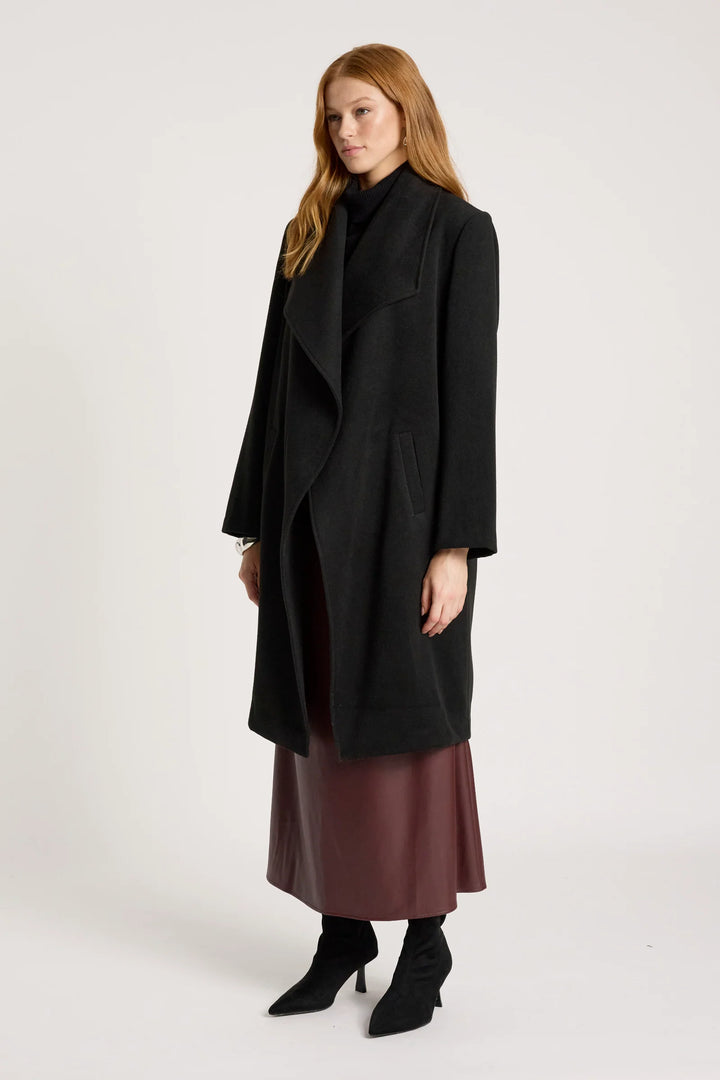 Wanderer Coat - Black