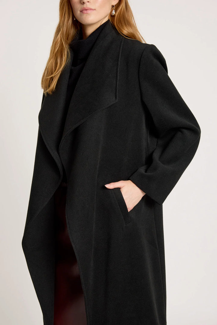 Wanderer Coat - Black