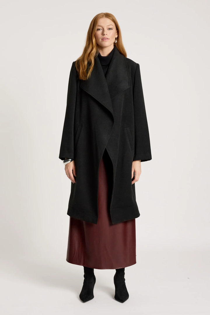 Wanderer Coat - Black