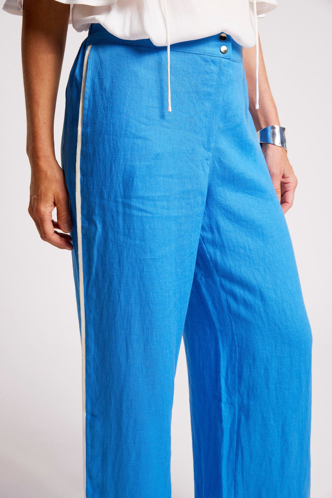 Eb + Ive Maris Splice Pant - Marine / White