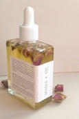 Mama + Me baby bath and body massage oil available from www.thecollectivenz.com
