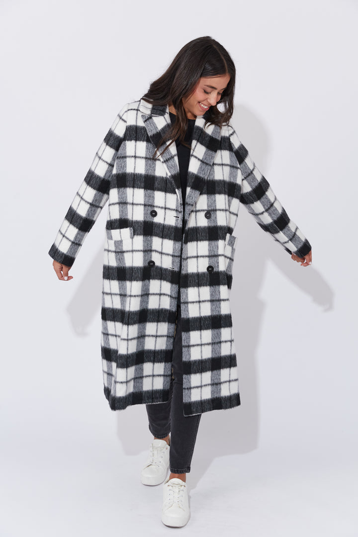 Ideal for everything from city strolls to upscale events, the Daytona Coat brings a touch of refined winter fashion to your wardrobe. Available from www.thecollectivenz.com