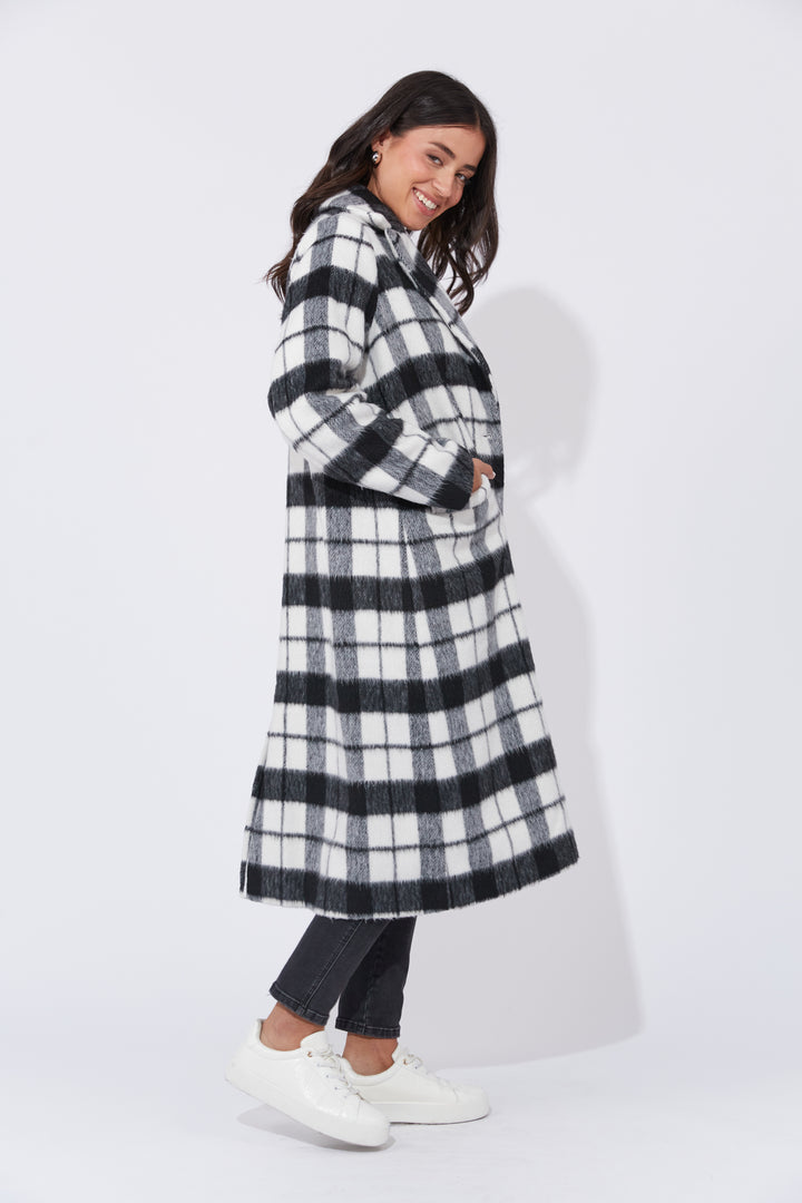 Ideal for everything from city strolls to upscale events, the Daytona Coat brings a touch of refined winter fashion to your wardrobe. Available from www.thecollectivenz.com