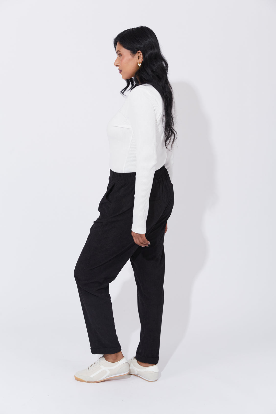 Corduroy never looked so good. The Nashville Pant features a classic and adaptable design, highlighted by a smooth, flat elastic waist and a chic tapered ankle length. Available from www.thecollectivenz.com