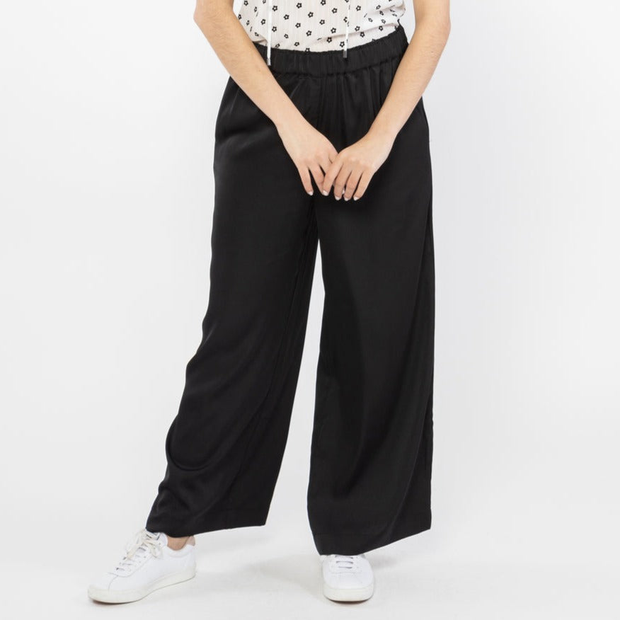 Billie the label curious pant available from www.thecollectivenz.com