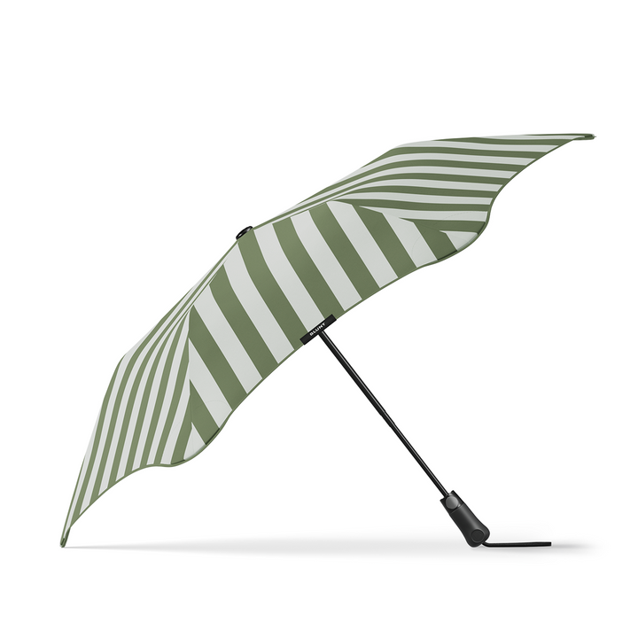 Made for rain or shine, the BLUNT Metro UV Umbrella has a special blackout canopy that provides a UPF rating of 50+, perfect for those seeking protection from the sun, available from www.thecollectivenz.com
