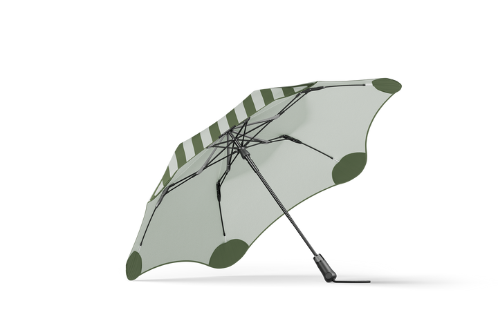 Made for rain or shine, the BLUNT Metro UV Umbrella has a special blackout canopy that provides a UPF rating of 50+, perfect for those seeking protection from the sun, available from www.thecollectivenz.com