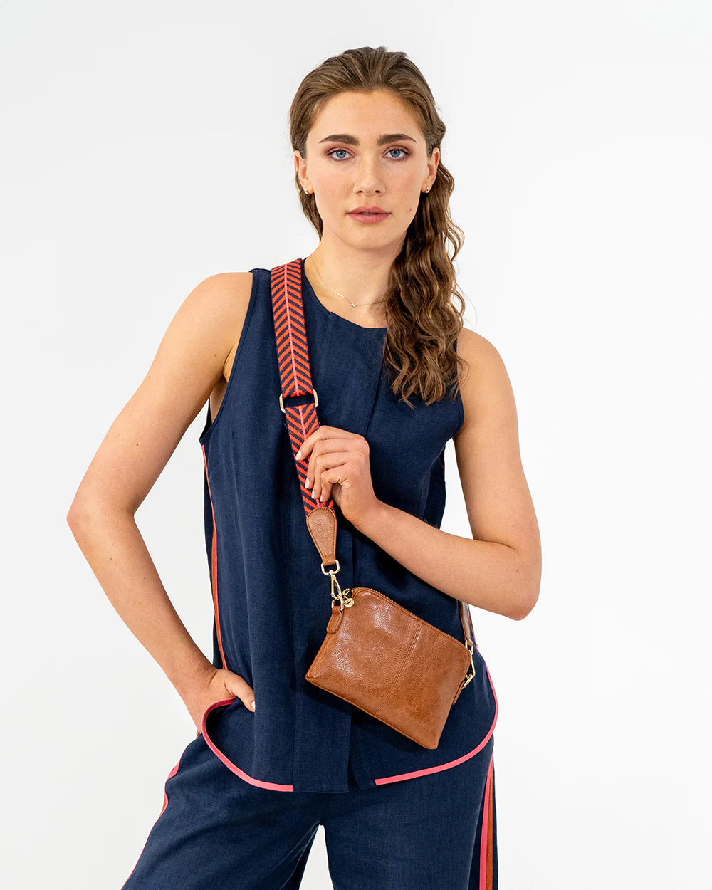 EK Bowery Petite - Tan Pebble