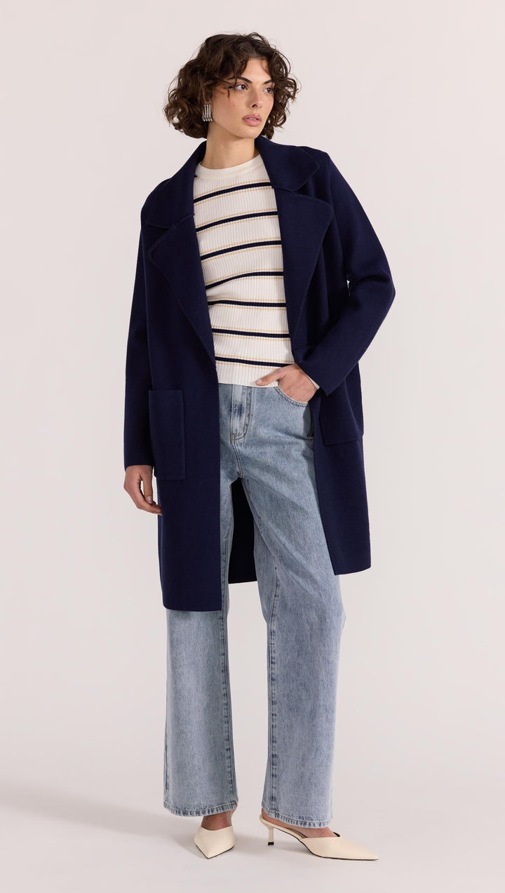 Where structure meets softness, the Hunter Coatigan is an essential outerwear piece designed for modern layering. Available from www.thecollectivenz.com