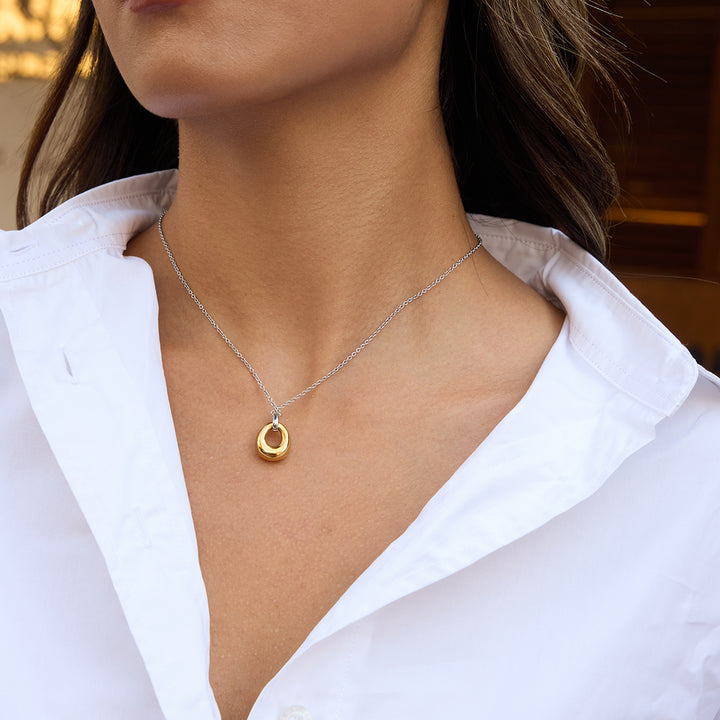 Interlock Two Tone Necklace | Chaos & Company