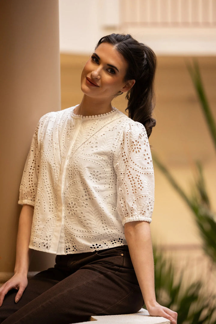 Seeking Lola Broderie Top - White