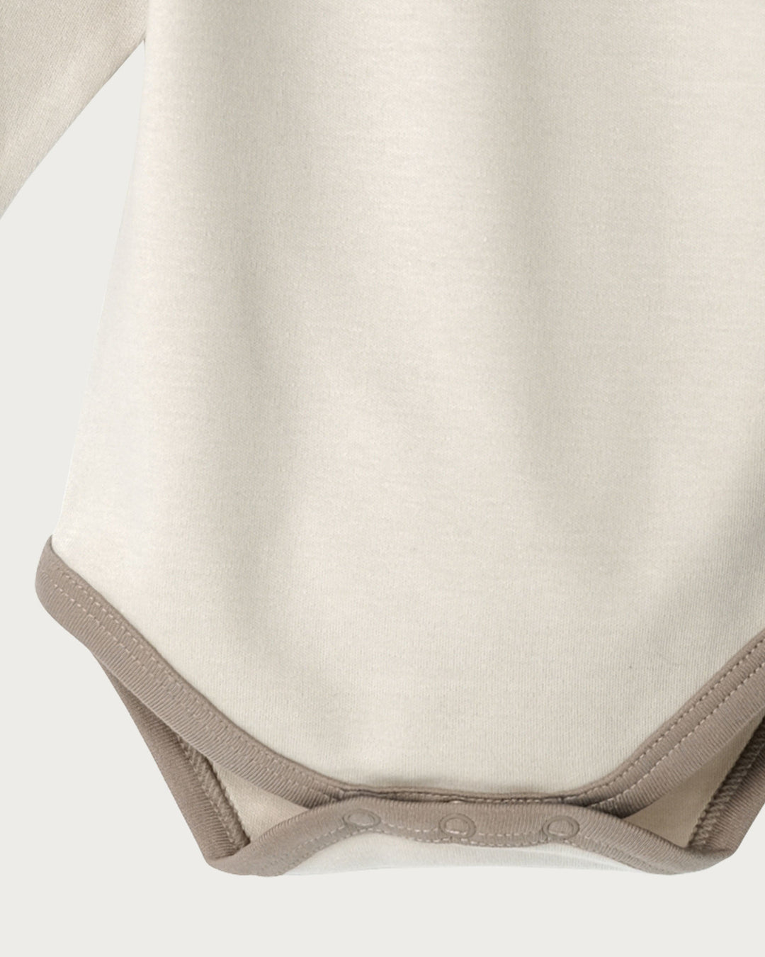 Babu contrast bodysuits are soft, breathable, and gentle on delicate skin, a must-have for your little one’s comfort. Made from premium organic cotton, they’re perfect for warm days, playtime, or naps. Available from www.thecollectivenz.com
