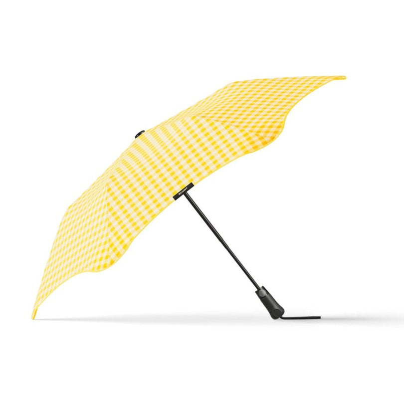 Blunt metro lemon & honey umbrella available from www.thecollectivenz.com