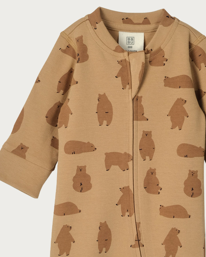 Babu footless onesies are soft, breathable, and made for all-day comfort, essential. Crafted from premium organic cotton, it’s gentle on delicate skin and designed to move with growing bodies. Available from www.thecollectivenz.com