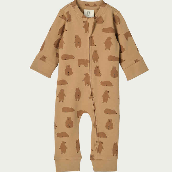 Babu footless onesies are soft, breathable, and made for all-day comfort, essential. Crafted from premium organic cotton, it’s gentle on delicate skin and designed to move with growing bodies. Available from www.thecollectivenz.com