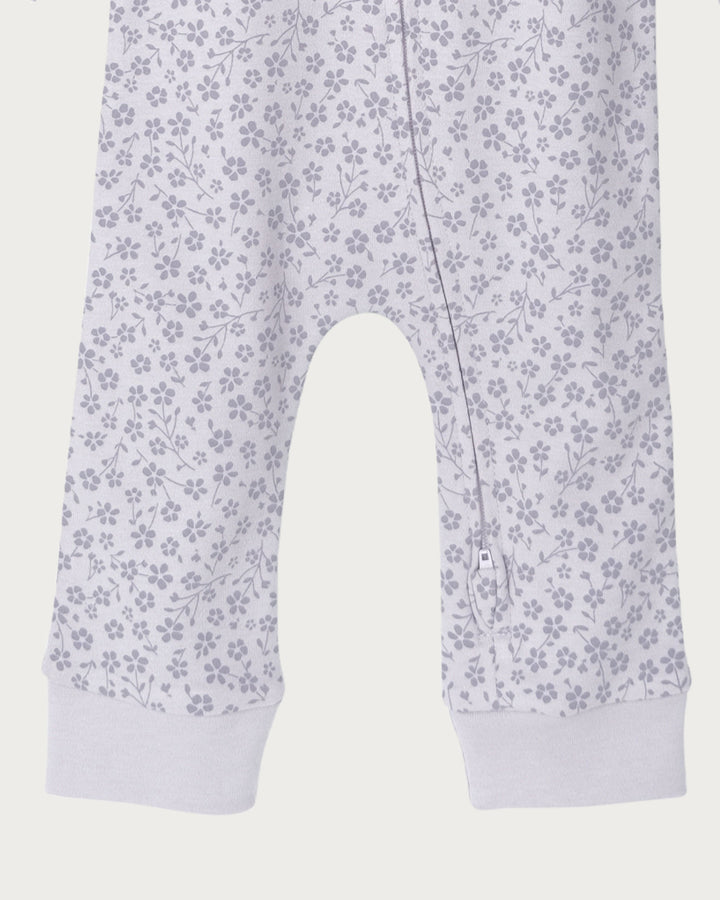 Babu footless onesies are soft, breathable, and made for all-day comfort, essential. Crafted from premium organic cotton, it’s gentle on delicate skin and designed to move with growing bodies. Available from www.thecollectivenz.com