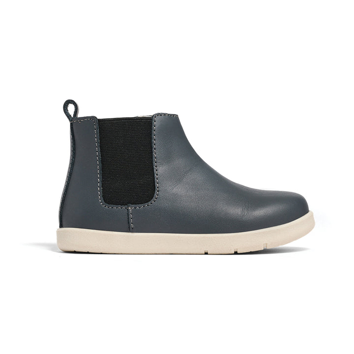 Pretty Brave provide flexible, comfortable footwear designed to meet the needs of active kids on the go. Shoes & boots for Babies & Children 0-8 years. Available from www.thecollectivenz.com