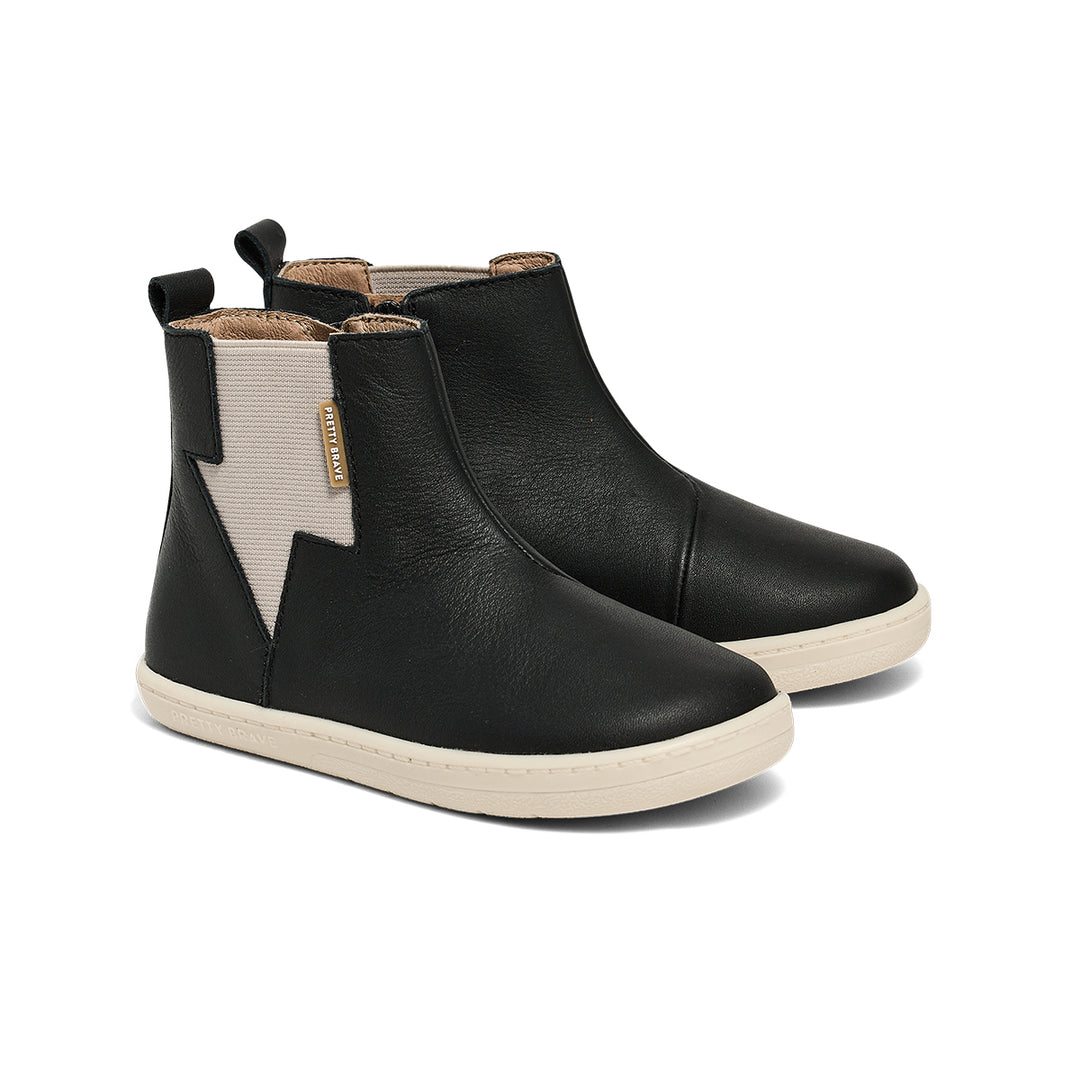 Pretty Brave provide flexible, comfortable footwear designed to meet the needs of active kids on the go. Shoes & boots for Babies & Children 0-8 years. Available from www.thecollectivenz.com