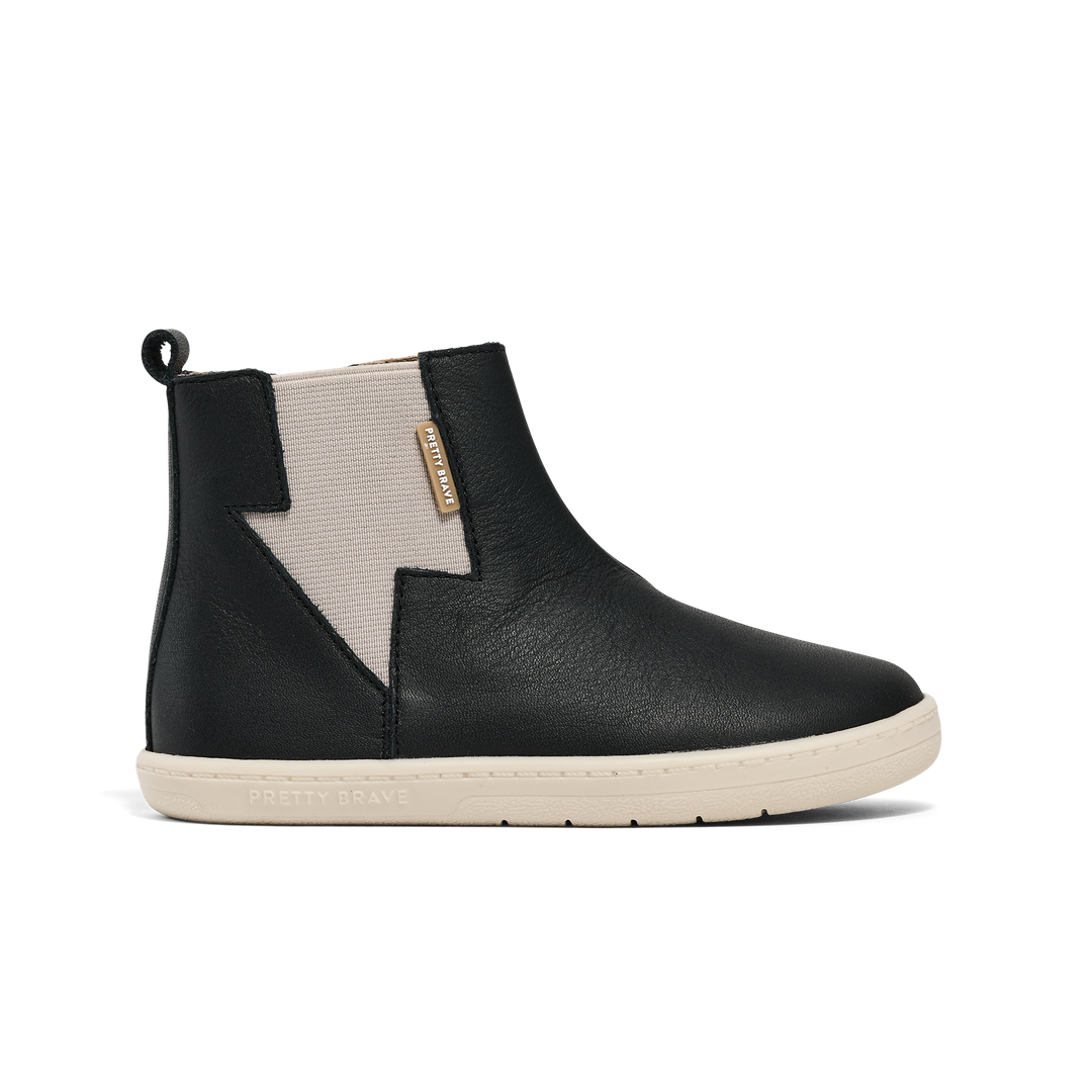 Pretty Brave provide flexible, comfortable footwear designed to meet the needs of active kids on the go. Shoes & boots for Babies & Children 0-8 years. Available from www.thecollectivenz.com