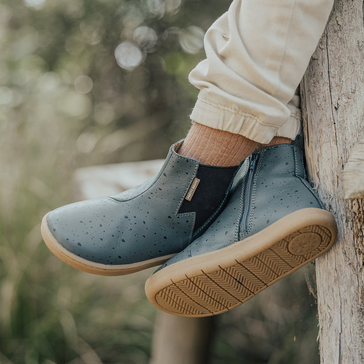 Pretty Brave provide flexible, comfortable footwear designed to meet the needs of active kids on the go. Shoes & boots for Babies & Children 0-8 years. Available from www.thecollectivenz.com