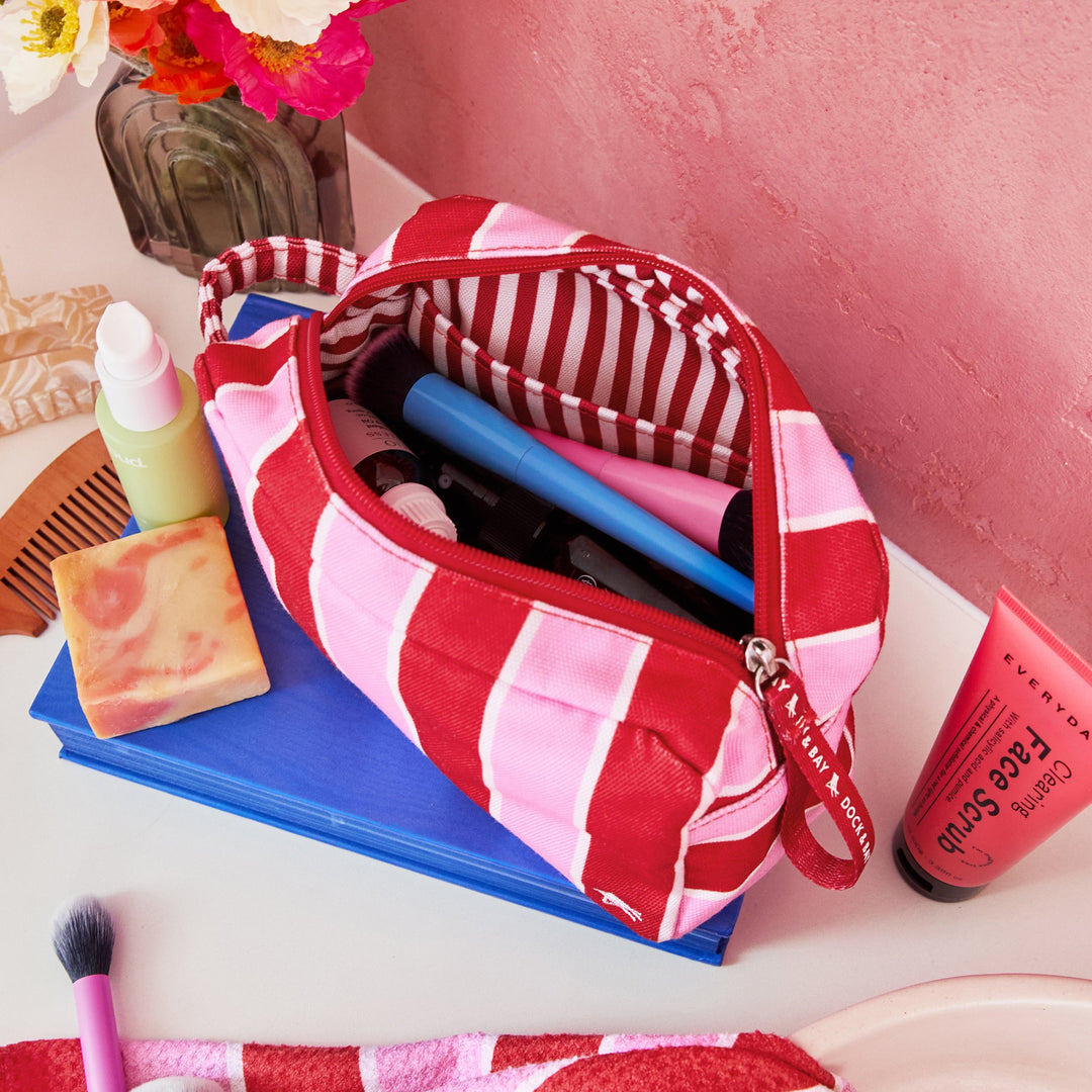 Dock & Bay: Toiletry Bag - Cherry Bomb