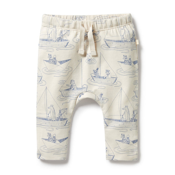 Wilson & Frenchy sail away leggings available from www.thecollectivenz.com