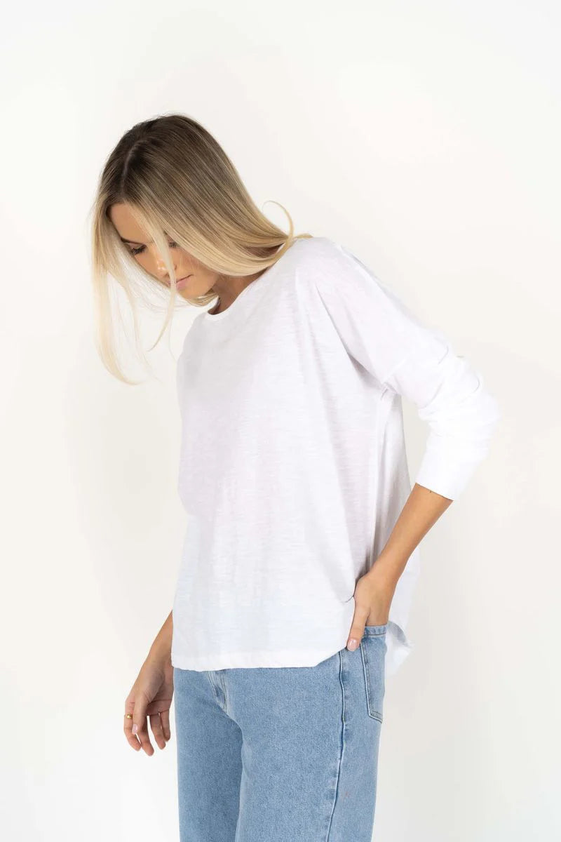 Dippy LS Tee - White (HW26502)