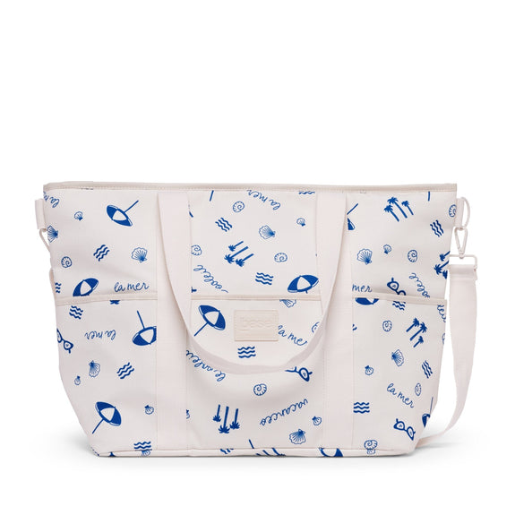White Cooler bag with blue maritime pattern on a white background