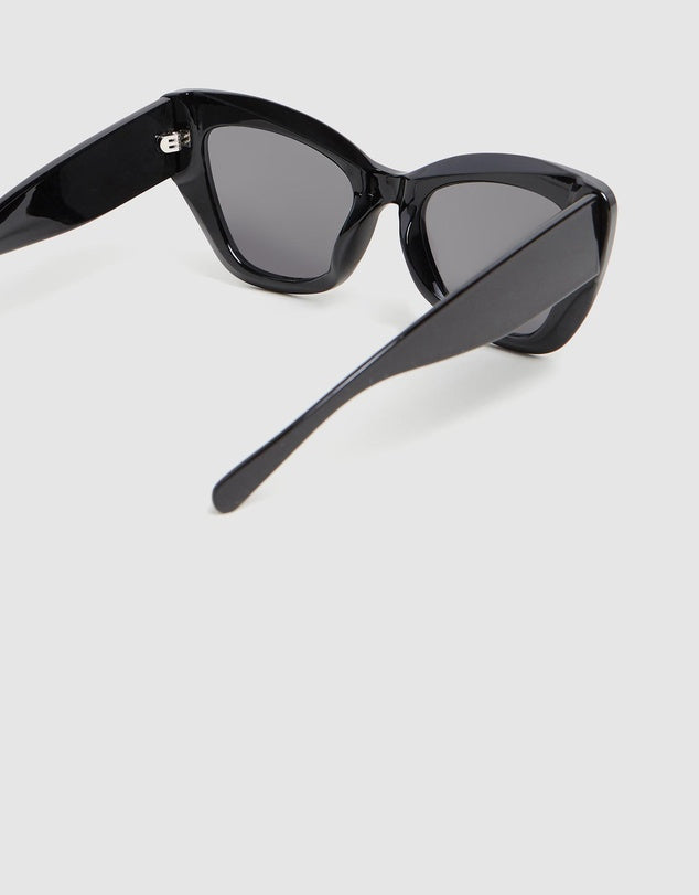 Mulholland Black Sunglasses | Reality