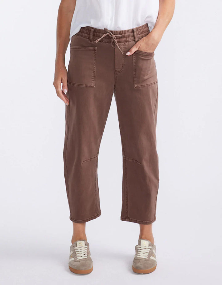 Leo Barrel Jeans - Chocolate