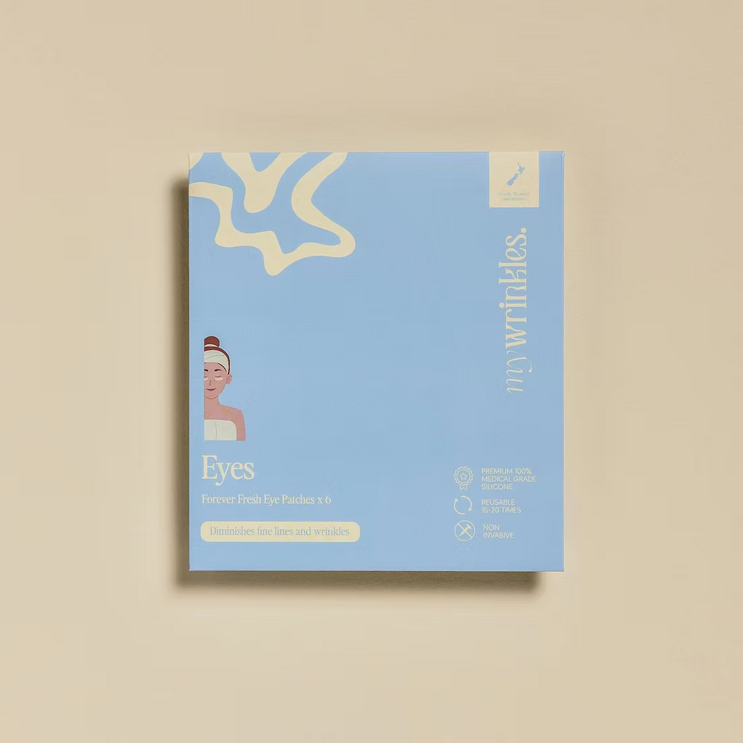 Blue packaging of Sofia La Roca eye patches on a beige background