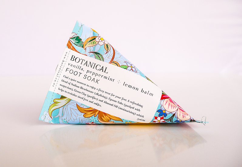 Vanilla, Peppermint  + Lemon Balm Foot Soak