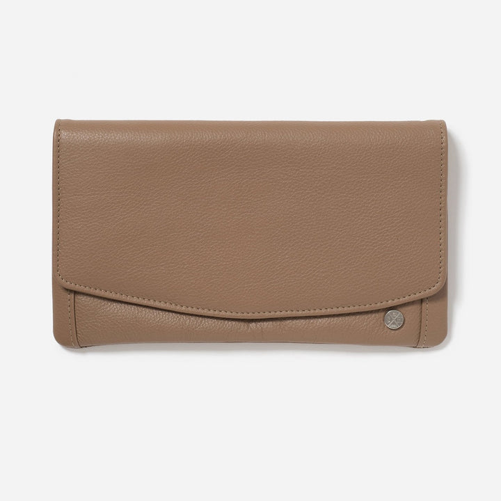 stitch and hide darcy wallet available from www.thecollectivenz.com